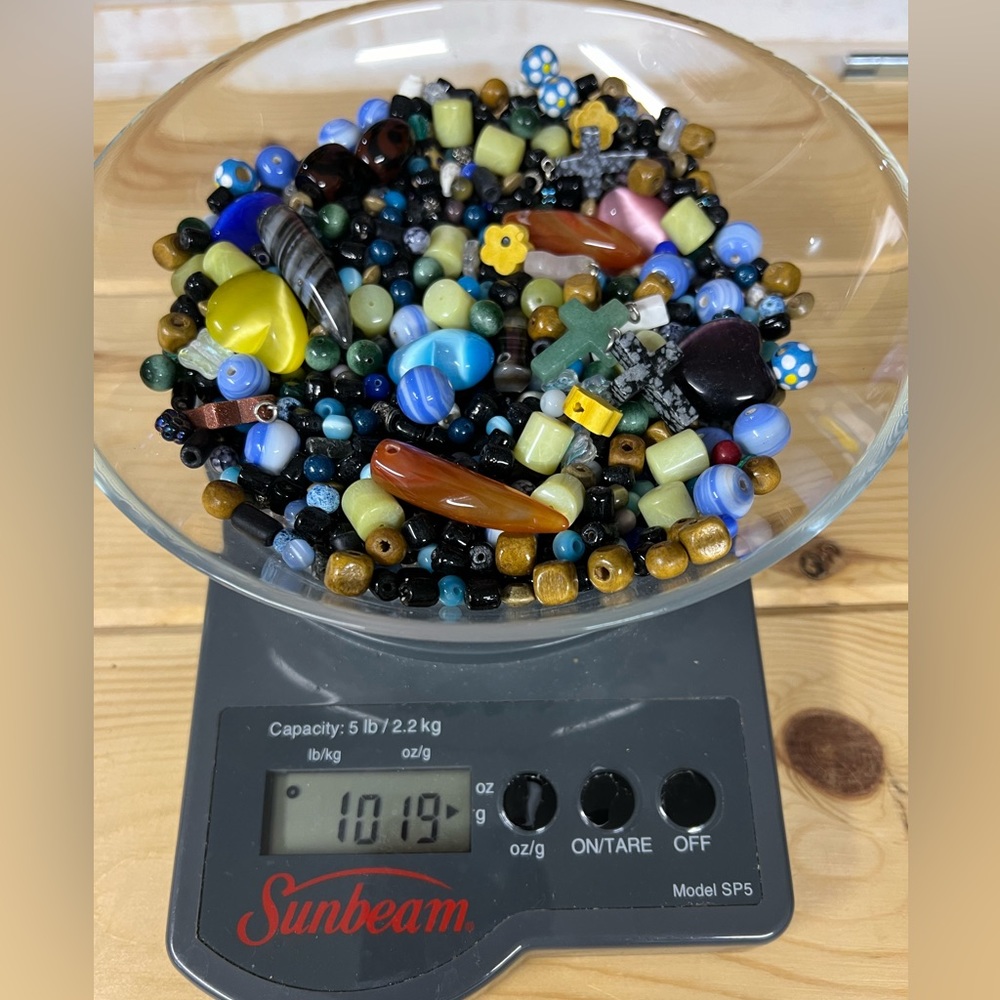 Bulk Bead Lot - Glass, Ceramic, Wood - Various Sizes & Shapes - 660 Grams